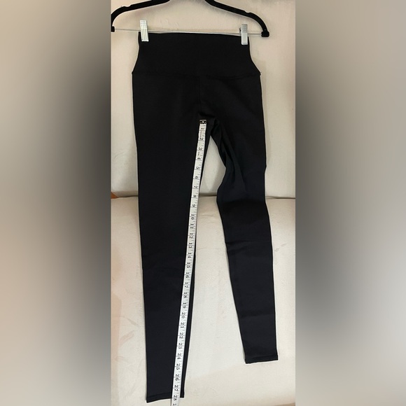 ALO Yoga NWOT Airbrush High Waist Women's Black Leggings Size S - Picture 7 of 8